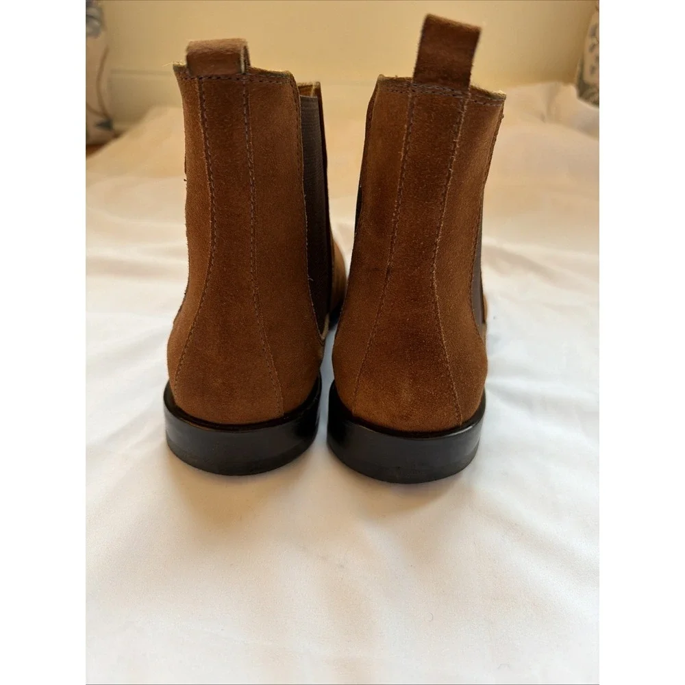 Donald Pliner Roccocs Mens Tan Suede Chelsea Boots Size 8M  Ankle Boots Academia